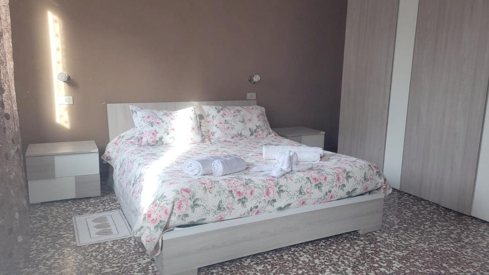 Milli Apartment Ferrara Bagian luar foto